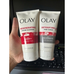 Sữa rửa mặt Olay Regenerist màu đỏ 150ml chính hãng Mỹ