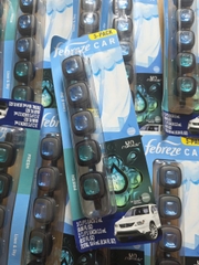 Vĩ nước hoa xe hơi Febreze Car 5 Packs gồm 5 hộp mỗi hộp 2ml của Mỹ