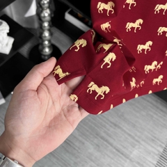 Áo Polo Cotton Đỏ Đô In Trame Ngựa Vàng