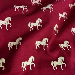 Áo Polo Cotton Đỏ Đô In Trame Ngựa Vàng