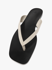 Sandals nữ đế bệt PARFOIS Flat leather sandals màu trắng - Giày da xuất dư sang Mỹ, Âu