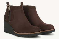 Boot nữ da thật Dr. Scholl's Women's Women's Bianca Wedge Bootie Color Dark Umber Brown Microsuede - Giày nữ xuất khẩu Âu, Mỹ