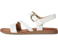 Sandal nữ Naturalizer womens Jayvee Strappy Flat Sandals Color White Faux Leather - Giày nữ xuất dư Âu, Mỹ