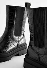 Boot nữ da thật Next Black Snake Print Chunky Tall Chelsea Boots màu đen - Giày da xuất dư sang Mỹ