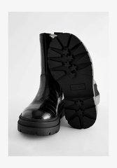 Boot nữ da thật Next Black Snake Print Chunky Tall Chelsea Boots màu đen - Giày da xuất dư sang Mỹ