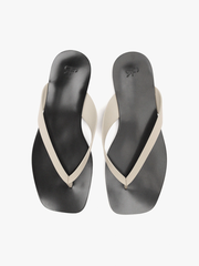 Sandals nữ đế bệt PARFOIS Flat leather sandals màu trắng - Giày da xuất dư sang Mỹ, Âu