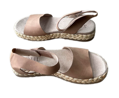 Dép Sandal nữ quai hậu màu da Soul Naturalizer women's Trendy Flat Sandal - Hàng xuất Mỹ