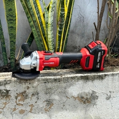 Máy mài sử dụng pin AMAXTOOLS AM100B-SM (chưa có pin sạc)
