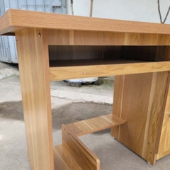 ban-vi-tinh-1m2-go-mdf