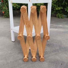 Đẳng Cấp Và Tiện Nghi Với Móc Treo Quần Áo Số 5 Tại LHQ Furniture