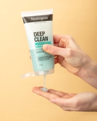 Neutrogena deep clean sữa rửa mặt tẩy tế bào chết có hạt 150g (2027)