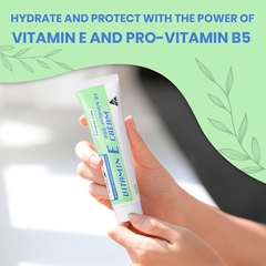 Healthy Care Vitamin E + Pro Vitamin B5 Cream kem dưỡng ẩm chuyên sâu cấp nước cho da 50g (01/29)