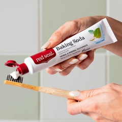 Red Seal Toothpaste Baking Soda kem đánh răng làm trắng răng không chứa fluor