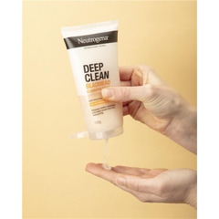 Neutrogena deep clean sữa rửa mặt tẩy tế bào chết có hạt 150g (2027)
