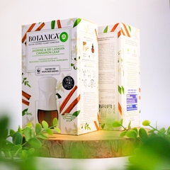 Botanica Jasmine & Sri Lankan cinnamon leaf tinh dầu cắm điện mùi nhài quế (1 máy + 1 chai tinh dầu 19ml)