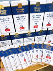 Manuka health manuka honey on the go mật ong tép, túi nhỏ mang theo tiện lợi MGO 115+ 12x5g (07/26)