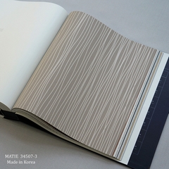 Giấy dán tường vân dọc Hàn Quốc Matie 34507