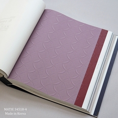 Giấy dán tường vân kẻ phòng khách Hàn Quốc Matie 34518