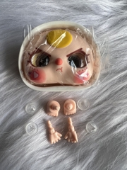 Mặt baby three (100% đủ tay chân)