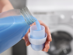 Lựa Chọn Nước Xả Vải An Toàn Và Thơm Cho Tủ Đồ Của Bạn