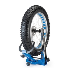 Park Tool TS-4.2 | Professional Wheel Truing Stand