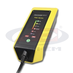 Bộ sạc ắc quy Motobatt FAT BOY PDCFB – 1 cổng – Có thang đo