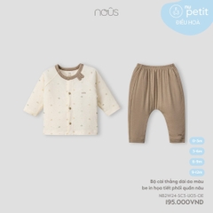 NOUS - Bộ cài thẳng dài áo màu be in họa tiết phối quần nâu - 6M - SS24.T7B