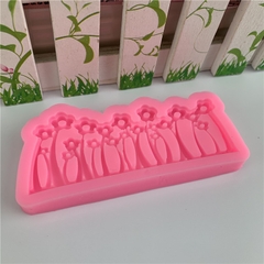 Khuôn Silicon - Viền Cỏ Hoa Đứng 9Cm - Viền Cỏ Hoa Đứng 9cm