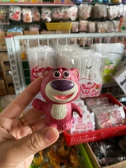 Con Gấu Nhựa - PKD - gấu dâu ngồi