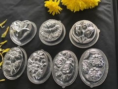 Set 10 Khuôn Nhựa RCT 7cm Cao 3cm (NL) (10 Khuôn Ngẫu Nhiên)
