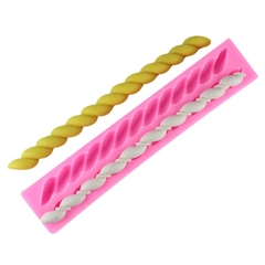 Khuôn Silicon - Viền Chuỗi Dây - Xoắn Hủ Vàng 2c - 21cm