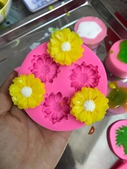 Khuôn Silicon - Hoa Cúc Dẹp Bầu 3c - 3cm