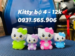 Con Mèo Nhựa - PKD - Set 4 - Kitty Lớn Nhỏ