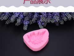 Khuôn Silicon - Lá Phong - 7.7cm - Có Gờ
