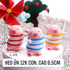 Con Heo - Lợn Nhựa - PKD - Đứng Sọc Ngang