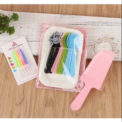 COMBO SET NĨA NẾN DAO NHỰA PHỤ KIỆN TRANG TRÍ BÁNH
