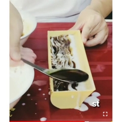 Khuôn Nhựa Máng Dài - Máng Tròn Trắng NL