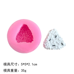 Khuôn Silicon - Món Ăn - Cục Cơm Tam Giác 4.5cm