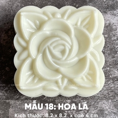 Khuôn Nhựa RCVT - RT18 - VUÔNG Hồng 4 Lá