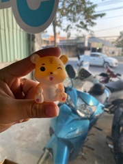 Con Hổ - Cọp Nhựa - PKD - Ngồi Cười Le Lưỡi