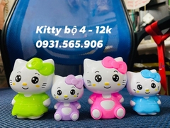 Con Mèo Nhựa - PKD - Set 4 - Kitty Lớn Nhỏ