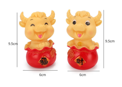 Con Trâu Nhựa Phụ Kiện Trang Trí Bánh - Ngồi Bình Tài (Mở)