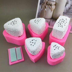 Khuôn Silicon - Món Ăn - Cục Cơm Tam Giác 5.8cm