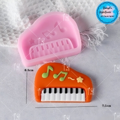 Khuôn Silicon - Cây Đàn 7.5cm