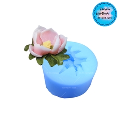 Khuôn Silicon - Hoa Lan - 5cm - Nhô Kèm Lá