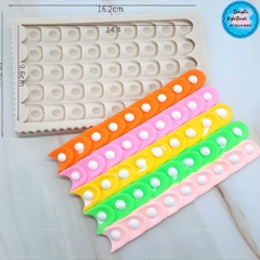 Khuôn Silicon - Viền Mảng 2D - Vảy Chấm 16x11cm