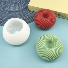 Khuôn Silicon - Trái Cây - Táo Xoắn 8cm