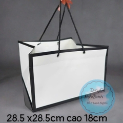 Túi Giấy - Quai Xách - Vuông 28.5x28.5cm Cao 18cm Kraft Nâu