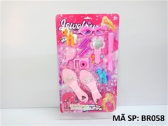 BR058 VỈ TRANG ĐIỂM GUỐC, LƯỢC, GƯƠNG, MÁY CHỤP HÌNH, MẮT KIẾNG + 2C NGỰA PONY Lewelry