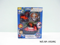 15235G HỘP CHÓ LÁI TÀU NGẦM + 1C CHÓ + HUY HIỆU ( CHÓ CỨU HỘ)